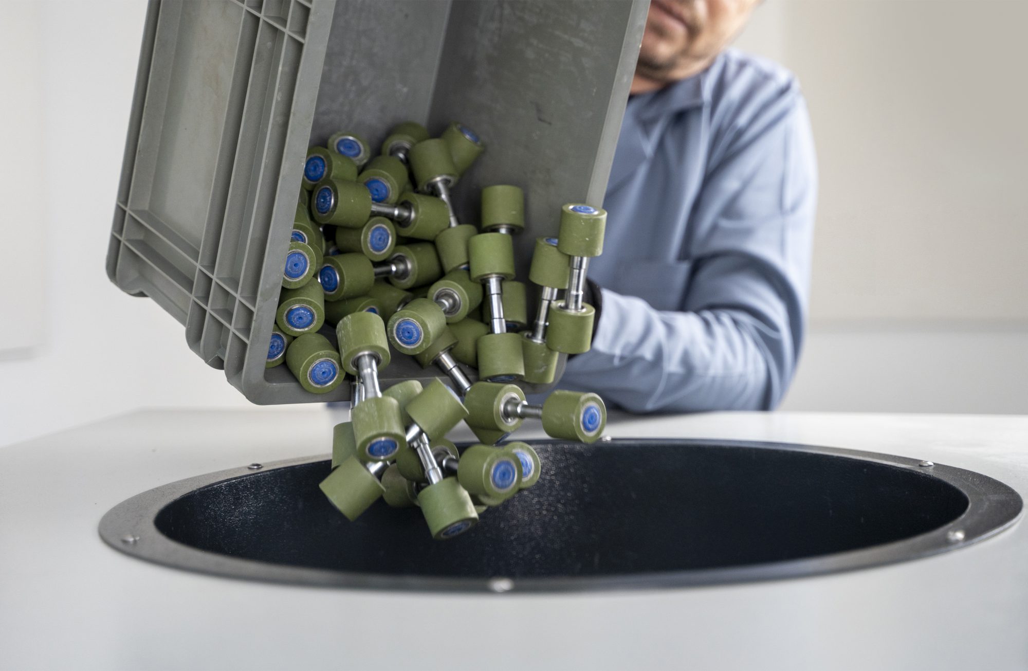 New Cots Grinding Machine from Asteks 401SF&M